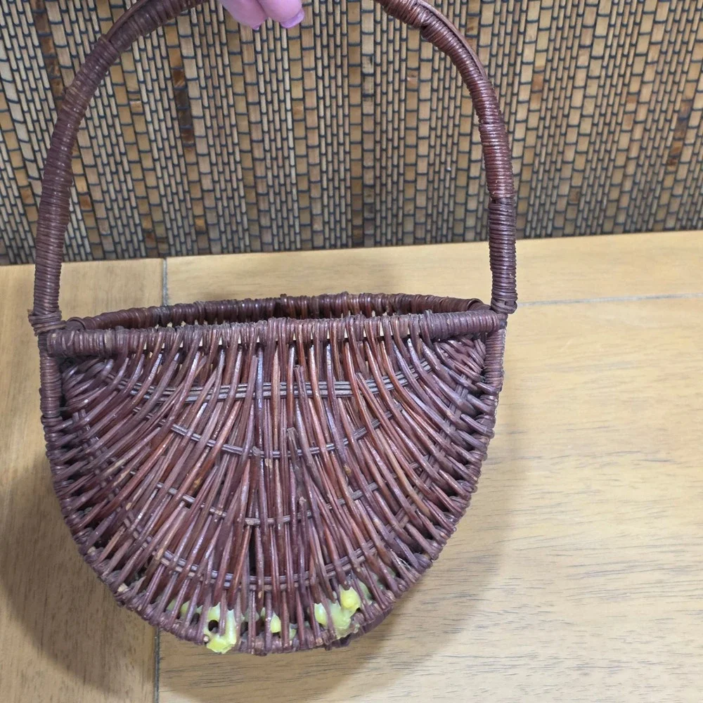 Vintage Woven Wicker Wall Hanging Basket Brown Rattan Pocket Farmhouse Decor